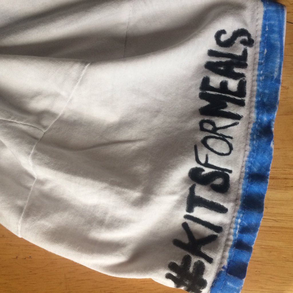 So for my #DIYShirtChallenge I’ve gone for this years <a href="/sampdoria_en/">Sampdoria English</a> away ( pre sponsor obvs) 

With club icon on the back ( although the marker was running out!) #Quagliarella on the back. 

Please donate to the #kitsformeals page here if you can justgiving.com/crowdfunding/k…

#ff