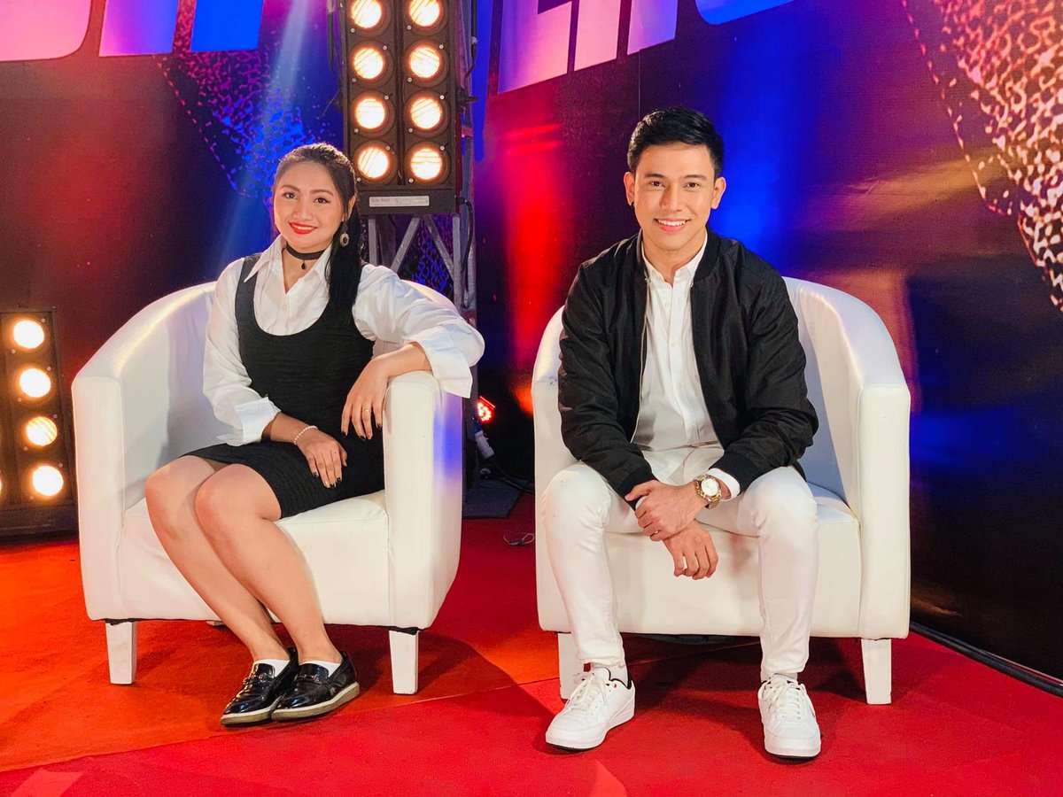 yurielofficial's tweet photo. Excited na kami ni Partner para sa labanan bukas ng Pares kontra Pares sa The Clash

Goodluck satin Partner ❤️

#TheClash2020
#TheClashParesKontraPares
#ClasherYuri
#ClasherEygee
#EYULangAko https://t.co/hNvcrChgFE