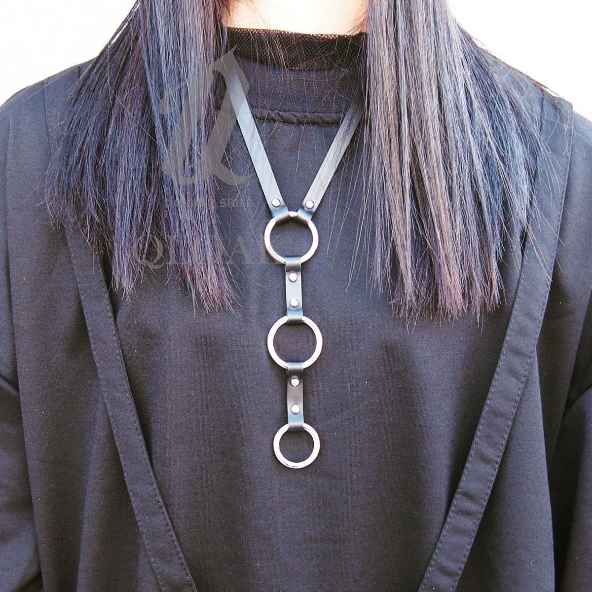 Clothingstore Qloak クローク 新商品追加します ハーネス系のバッグとネックレス コチラも本日 6日 金 00 販売開始です お時間ある方はぜひぜひウェブストアへお越しくださいね ハーネスベルト ハーネスベルトコーデ 韓国