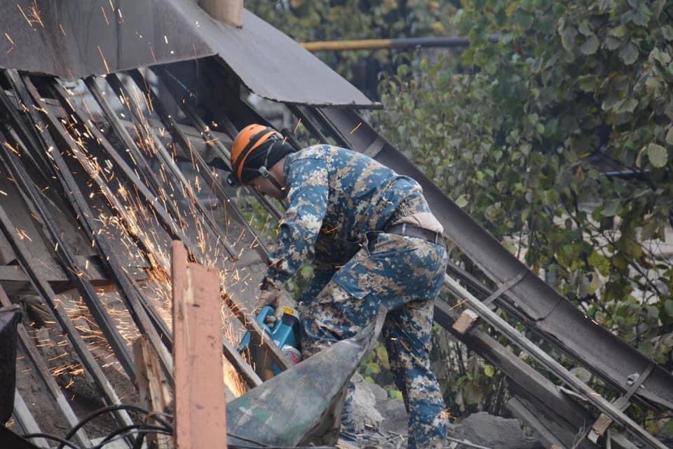 BakoyanRustam's tweet photo. 3 civilians died in #Stepanakert at night after the rocket attack. #Azerbaijan continues targeting Armenian peaceful civilian settlements, shelling cities! 

#StopAzerbaijaniAggression 
#StopAzeriWarCrimes https://t.co/Gedd2cBkNg