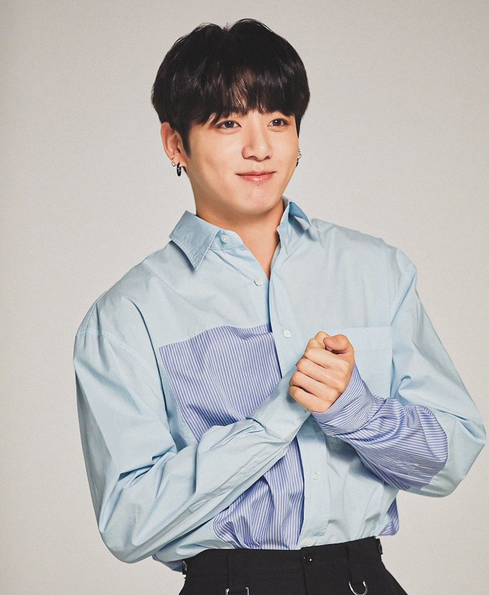 archiveforJK's tweet photo. look at the best boy https://t.co/X7PbMi7dxA