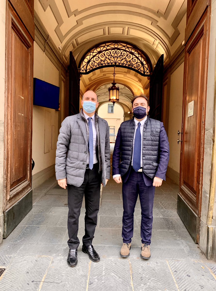 sandrinovannini's tweet photo. @filippolucci a Firenze: indiscutibilmente il più brillante dei coordinatori nazionali dei #CorecomItaliani. Un geniale creativo, un Amico altruista e generoso. https://t.co/4z0XcuV5pX
