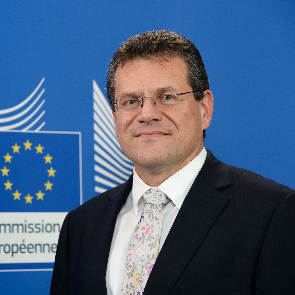 EASE_ES's tweet photo. .@MarosSefcovic declared that future EU regulations for #batteries produced/imported in Europe will make them “the greenest on this planet”
EASE works on this topic with @GTIslands & @eurobat_org & others. Follow us for battery updates in #EnergyStorage
https://t.co/hqrcPs1SLz https://t.co/zd5CWlPb4u