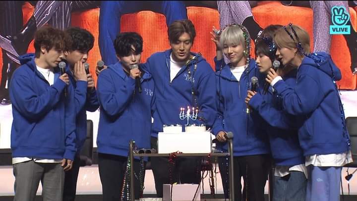 erny_zurainy's tweet photo. Happy 15 anniversary SUPER JUNIOR ๐๏ฟฝ๏ฟฝ๐๐ #ELFforever #์ํผ์ฃผ๋์ด #SUPERJUNIOR #์ฐ๋ฆฌ์๊ฒ #TheMelody
#15thAnniv_WalkTogether #๋ฌ๋ ค์จ15์ฃผ๋
_์์ก๊ณ ๊ฑธ์๊น https://t.co/8CcJb4tQbR https://t.co/aSnELSf9do