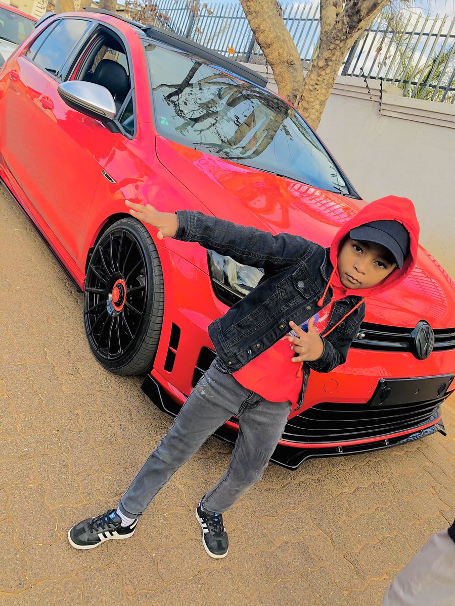 Lindough_RSA's tweet photo. On the 6th of November 2013 at 13:30pm The young King was born ❤️🙏🏾happy Birthday Ntwana yami, I still can’t believe you 7years Old today 🎊🎂🎉I Love you with all my heart  son❤️ 🤞🏾🙏🏾🙌🏽🙌🏽🎉🎂 https://t.co/AbqYWdj0Zz