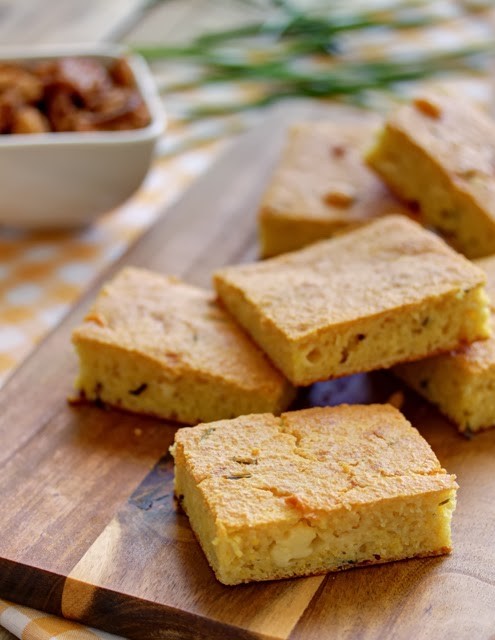 ICBSS_org's tweet photo. (2/3) After it has been baked in pan #proja is typically cut into squares & served warm. It should be crusty on all sides. Since it's a bit dry it is recommended to pair it with cheese,yogurt,pavlaka,pasulj,sauerkraut,sarma etc.
#ICBSS #MoC2020 #CultureBSEC #Serbia #Gastronomy https://t.co/8sos4QXuHa