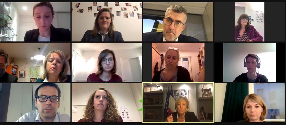 Lors de notre rdv avec <a href="/s_cluzel/">Sophie Cluzel 🇨🇵🇪🇺</a>  Secrétaire d’Etat au handicap de mercredi, il a été souligné l’excellence du projet d’inclusion et du projet pédagogique innovant de l’école. (1/2)

#sauvonslessaintsanges #inclusion

Pour signer la pétition : chng.it/cHZZMVBvXx