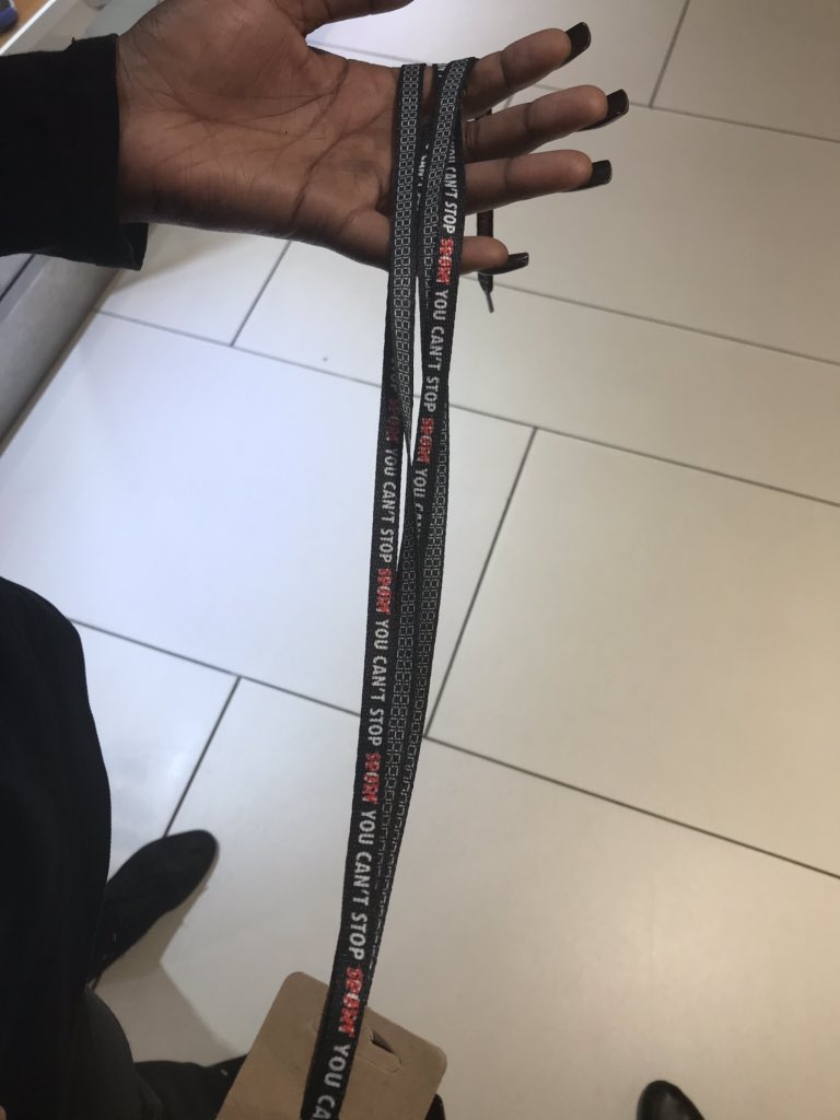 lindinkosi96's tweet photo. Got mine. Thank you @tumisole #RunningWithTumiSole #runwithcaster https://t.co/cWfNr856kY