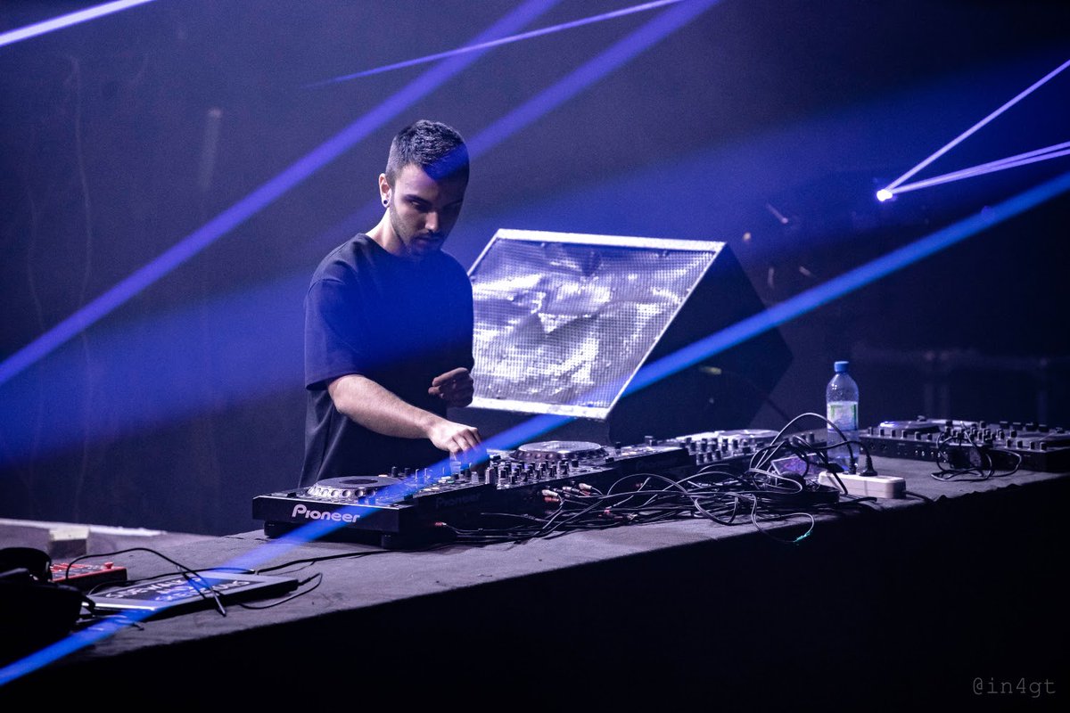 SynthianMag's tweet photo. NEWS: @erejuche releases the second official remix for @MarcDarcange #saintmars original single ‘Ocean Blues’
https://t.co/v5nhmRN5b2
#news #wavemusic #song #remix https://t.co/Hp2WQXtkqp