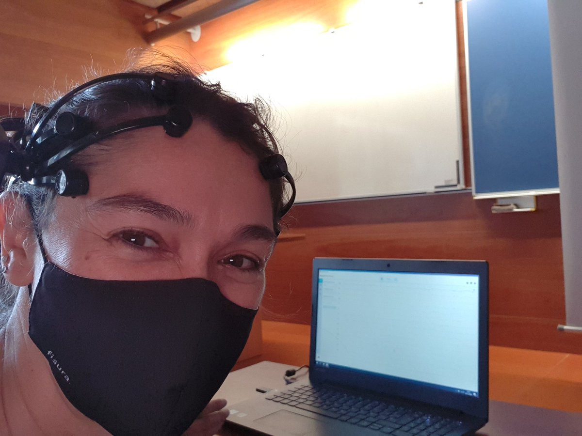 AuraHdezSabate's tweet photo. On the other side of experiments. How do subjects feel when their cerebral and heart activities are monitored? How this can estimate #workload and #CognitiveState? https://t.co/08odK5odHs