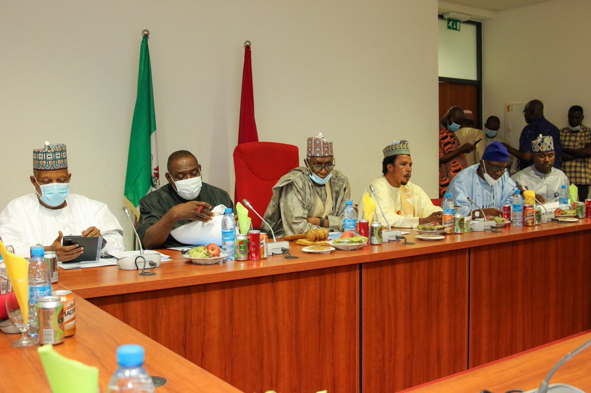SenBasheerlado_'s tweet photo. I briefed the Committee on the implementation of 2020 Budget &amp; defended the 2021 Budget proposal. I emphasised on our Ressettlement City project and #ProjectReliance, an empowerment programme for #IDPs with CBN geared towards making every displaced person in Nigeria self-reliant. https://t.co/tLCwbBEG6v