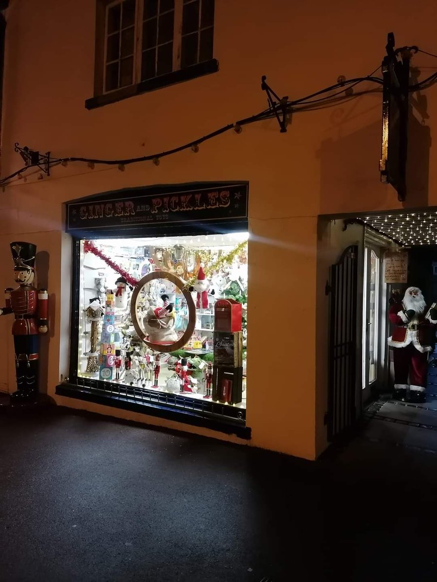 ginger_toys's tweet photo. It was a epic last day of trade on Wednesday and took me most of yesterday to recover. Now my business is all Web based at https://t.co/ncoqnxmwGd free local delivery as last #lockdown and this #lockdown2uk #Christmasgifts #Christmas2020 #worcestershirehour https://t.co/hYiiPQ1HmS