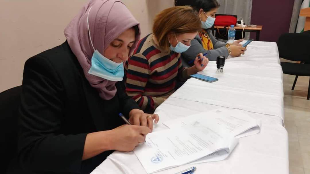 YWCAPalestine's tweet photo. The YWCA of Palestine, in partnership with Al Muntada, signed 6 agreements with a group of youth who have been given grants to implement initiatives to demand the adoption of the #FamilyProtectionBill within "Sawasia 2" joint program between UNDP/PAPP, UN Women, & UNICEF. https://t.co/ae7lpbQoXD