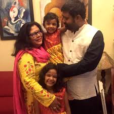 Can this family get 100 RTs

#GoAheadDeepakChaurasia