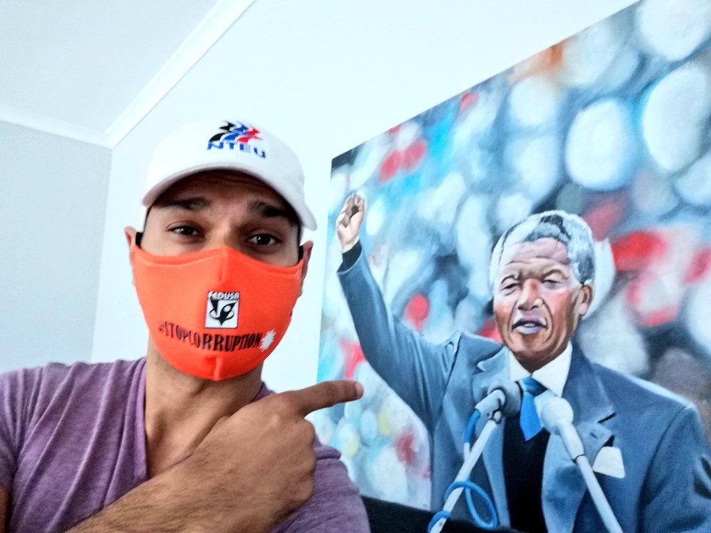 jaxfnel's tweet photo. Remember this guy?
#whatsyourlegacy
#Youth
#stopcorruption
#StateCaptureInquiry
#StateCaptureCommission
#orangemaskfriday
#orangemaskfridays
#NTEU
#FEDUSA
#kathrada
@OUTASA @KathradaFound @KathradaYouth
Artist credit: @BaneleLoyisoArt https://t.co/rwW2qfxGEX