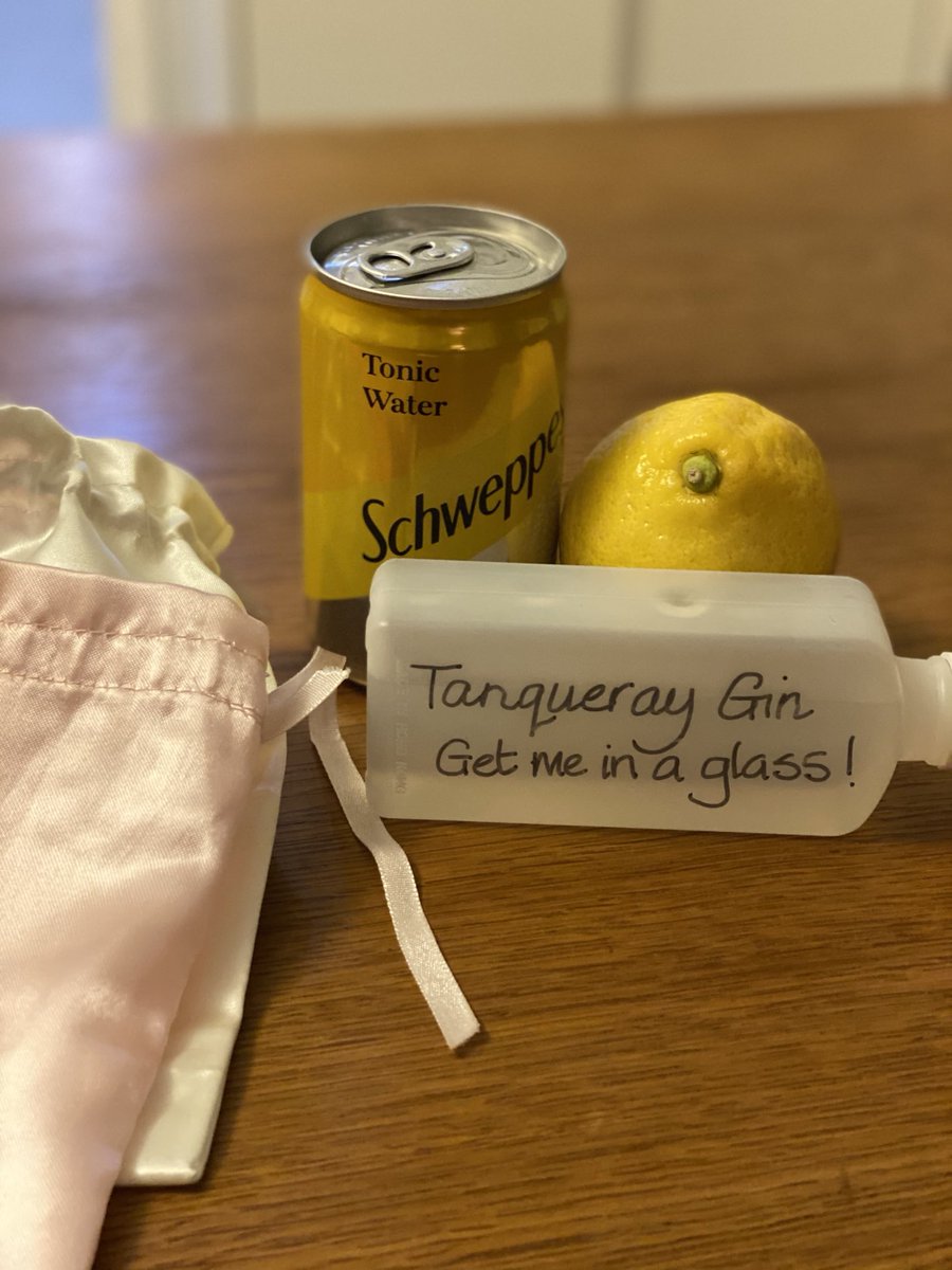 COVID-19 has played havoc with this school year so far. Stress levels for all involved have been horrid. But when colleagues leave you pick-me-ups like this, you know you work in the best school in the world! THANK YOU Carol, and thank you ⁦@dbis_hk⁩