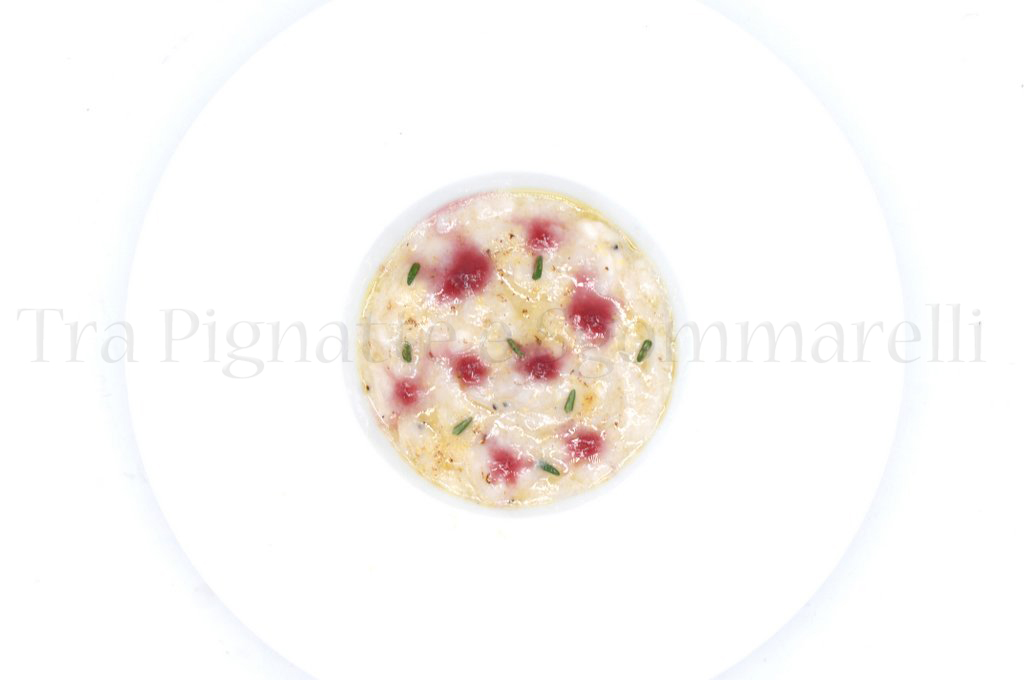 sgommarelli's tweet photo. Battuto di pesce sciabola marinato al limone, liquirizia e riduzione di uva fragola

https://t.co/wU39Ap1eOs

#cucina #cucinaitaliana #food #ricette #cibo #antipasti #pesce #pescecrudo https://t.co/XZTiiYv0ty