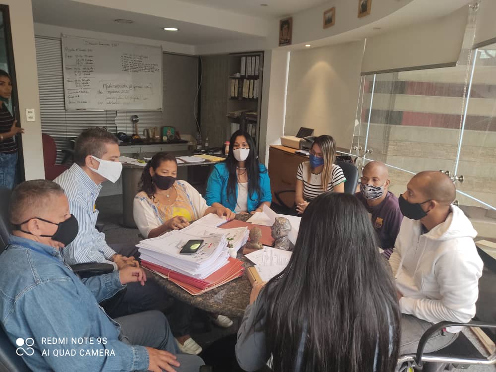 mppsp_dgcdp's tweet photo. La Dirección  General de Asistencia Legal al Adolescente se  encuentra  en evaluación y seguimiento reformulando estrategias que nos permitan el éxito de nuestra misión. #DDHH  #DGALA @Blancoliceth @mirelct @NicolasMaduro @drodriven2 https://t.co/Dq2z7aA64b