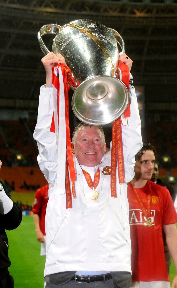 sportbible's tweet photo. On this day in 1986, Manchester United appointed Sir Alex Ferguson as their new manager. 

🏆 13 x Premier League
🏆 10 x Community Shield
🏆 5 x FA Cup
🏆 4 x League Cup
🏆 2 x Champions League
🏆 1 x Super Cup
🏆 1 x Club World Cup

The greatest. https://t.co/tGWQMOopCQ