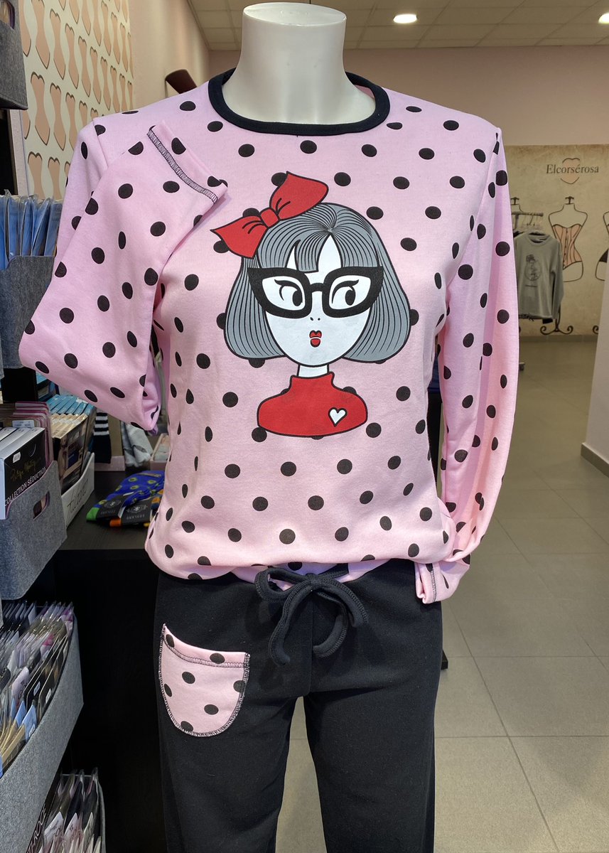 Elcorserosa's tweet photo. 🔝🔝 Combina tus #caseras con tu #pijama 😍😍
#regalamoda 💝 #regálatemoda 💝 @Intimalia en @Elcorserosa https://t.co/4mA5GTBQ78