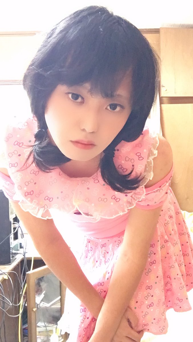 sissy_hiro's tweet photo. オトコの癖に下の方で結んでおさげにしてみました
耳が暖かくてお気に入り
#女装 #雌堕ち #sissy https://t.co/nMGlCVyPYz