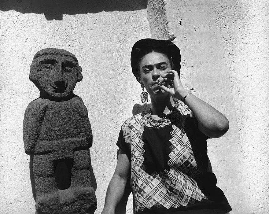 HempMuseumBCN's tweet photo. "Todos deberían fumar #marihuana para escuchar el color del mundo" - Frida Kahlo (1907-1954) https://t.co/SydS1XjMZf