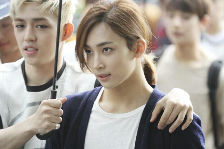 jeonghan and johnny reminding me of when sehun