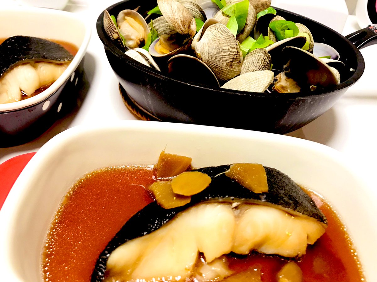 あさりの酒蒸しをさ ニンニクバター醤油で作ったんだけどうま過ぎて笑っちゃってる りんごの実のイラスト