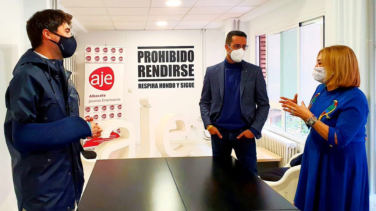 Desde @AJE Albacete y @AMEPAP queremos seguir unidos y ahora más que nunca.
En estos momento tenemos que unir fuerzas para remontar a nuestras empresas y estar a su lado más que nunca y no dejaros caer.
Por eso AJE Albacete y Amepap  SEGUIMOS UNIDOS POR EL FUTURO EMPRESARIA.