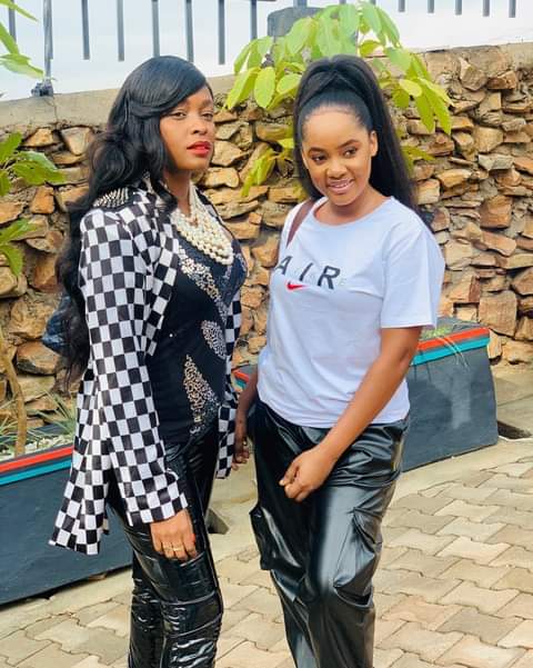 gracenakimera7's tweet photo. The power within you is greater than the power against you ... God got u π€π€
it was fabulous chats with @ZaharaTottoZATO @nxtradioug we on βοΈβοΈ
#KabakaKristo
#Daughtersofthemosthigh
Follow link for great Muziki
https://t.co/ednmgR1jKN https://t.co/NU98woftix
