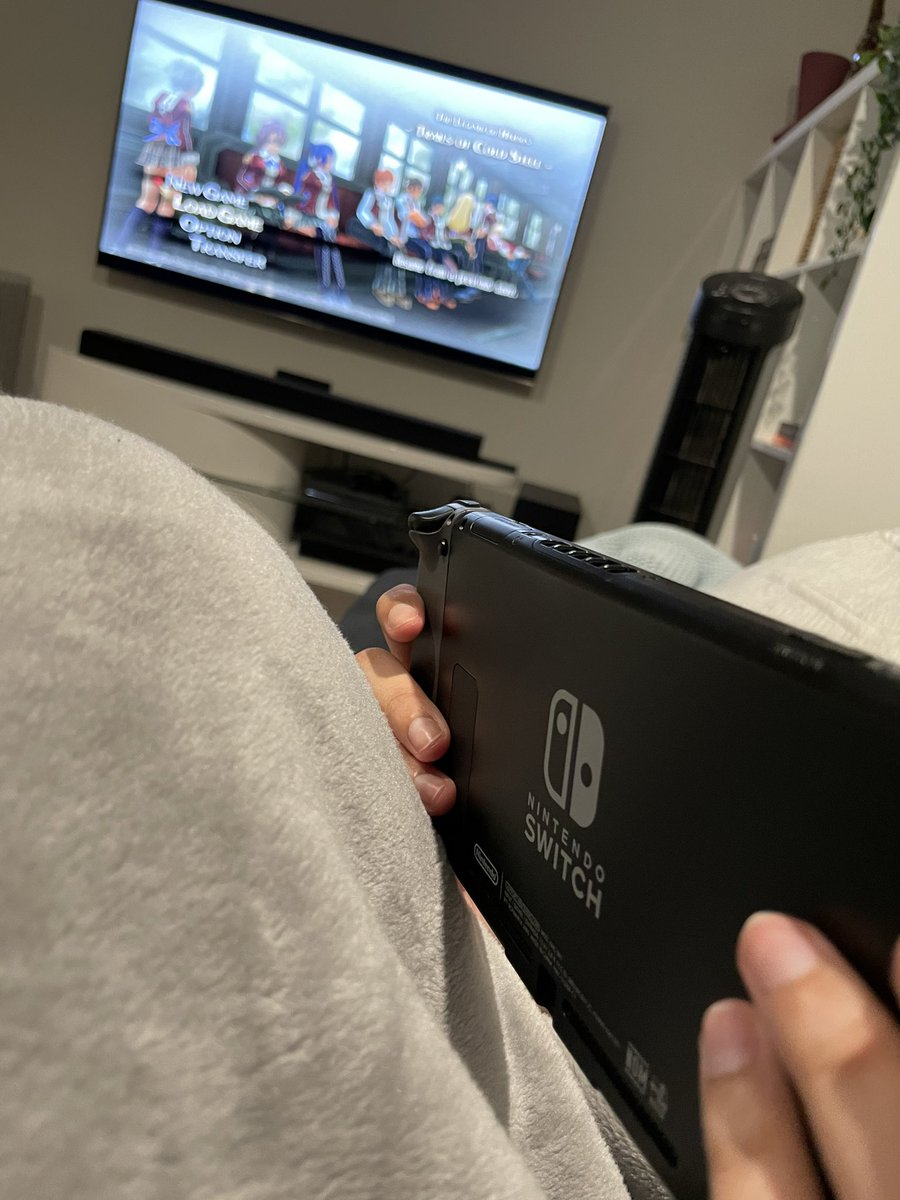 PriomMashuk's tweet photo. #TGIF #Gaming #NintendoSwich #Playstation4 https://t.co/L9C54GwVAu