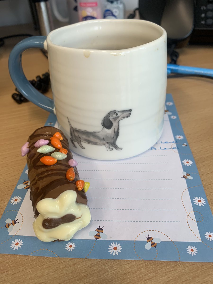 KatyJoy7's tweet photo. In a world of chaos my team still found the time to throw me an early, impromptu, socially distanced birthday breakfast ❤️❤️ https://t.co/LoqiVIBBDm