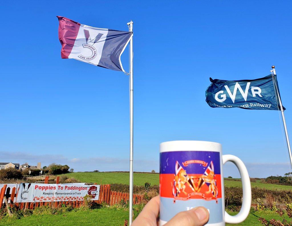 CAfvbc's tweet photo. Morning all #VirtualTeaBreak members and the @davidwhiteshow
#PoppiesToPaddington banners up here at The @VETERANSCHARITY - Veterans Hub
#KeepingRemembranceOnTrack
#lestweforget
@GWRHelp @BBCCornwall @VCTrustee @RibbonofPoppies https://t.co/ItI2c5nDJO
