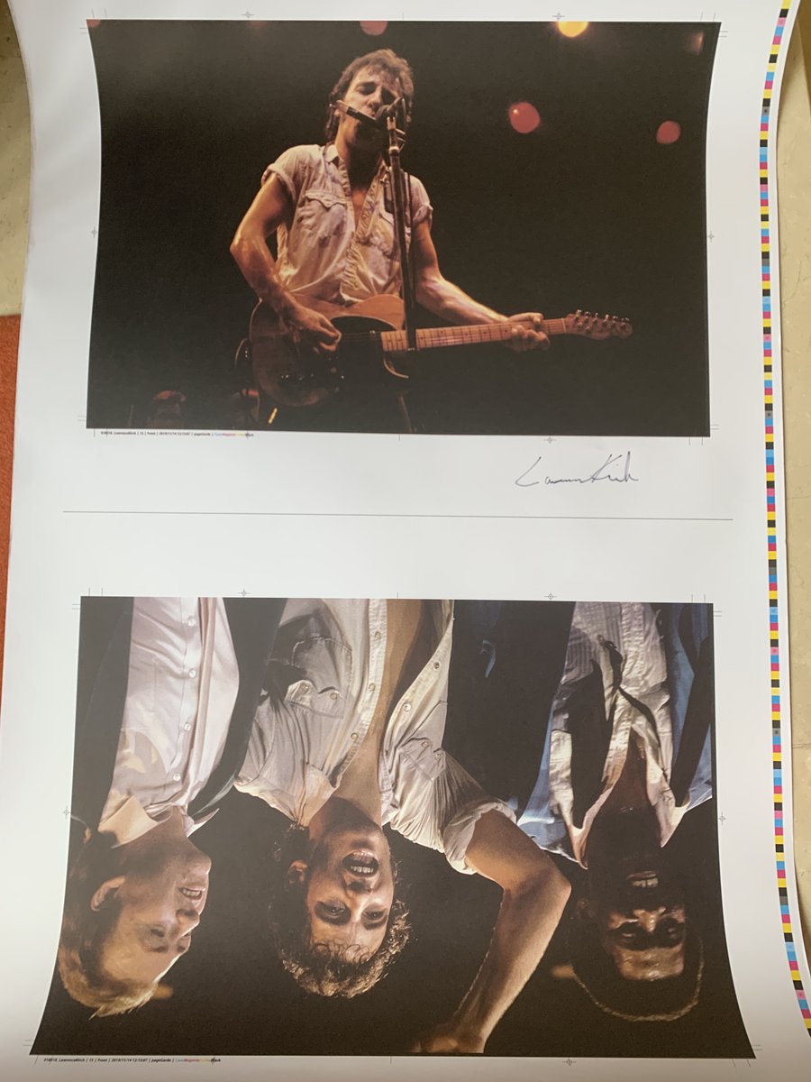 PointBlankSpain's tweet image. Por cortesía de @KirschComm sorteamos dos posters enormes (distintos) con las pruebas de imprenta de la portada y cubiertas int. del libro For You, firmadas por el autor. (Sólo para España). Habrá 2 ganadores.
Para participar debes:
-Seguirnos en Twitter.
-Haz retweet.