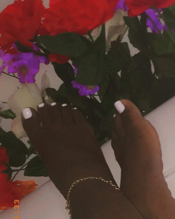 PrettyFeetEbony's tweet photo. My Soles are Good For Your Soul. So pay it forward💵

$tyleahg01

Findom domme finsub cashcow paypig simp loser beta cuck pindick humanATM drain brat worship humiliation footjob footfettish brownsoles https://t.co/Pn0vSXgNHm
