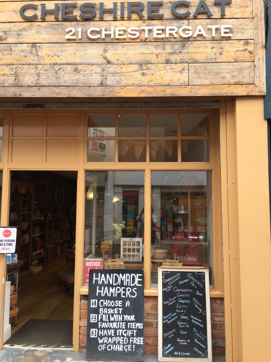 it_macc's tweet photo. We're into our second lockdown, but there's still no easy way of finding out which local independent businesses are open, offering click &amp; collect or takeaway. #Covid19 #RecoveryWorkingGroup are working on it, but in meantime use #KeepitMacc #Macclesfield https://t.co/KYRCbjLfUJ
