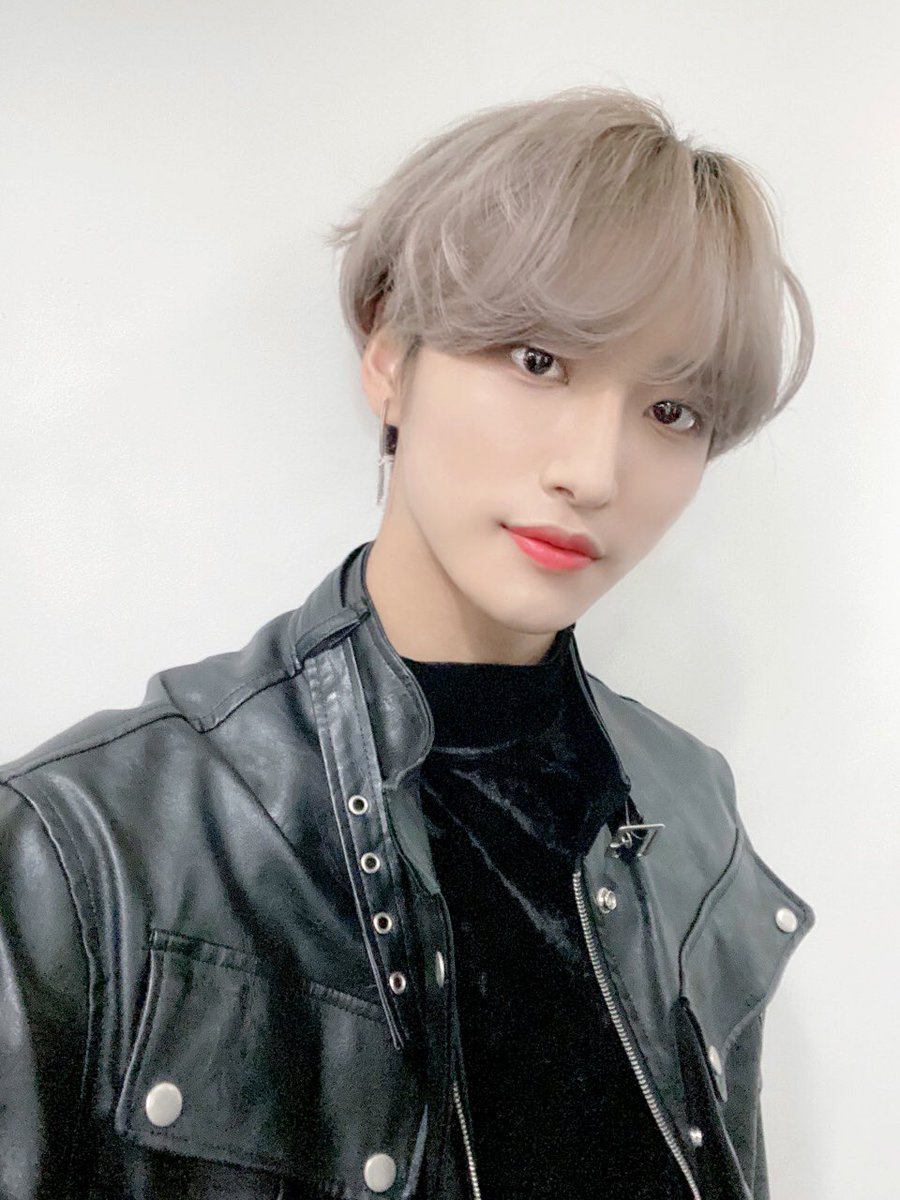 ATEEZofficial's tweet photo. [#성화] 오늘도 성화보고 힘내요❤
#ATEEZ #에이티즈 https://t.co/UinM2yzxkU