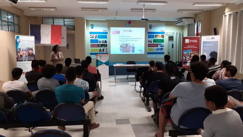 Présentation des études en France hier à l'Université des Mascareignes, affiliée à l'Université de Limoges!

 #ÉtudesenFrance #campusfrance #BienvenueEnFrance