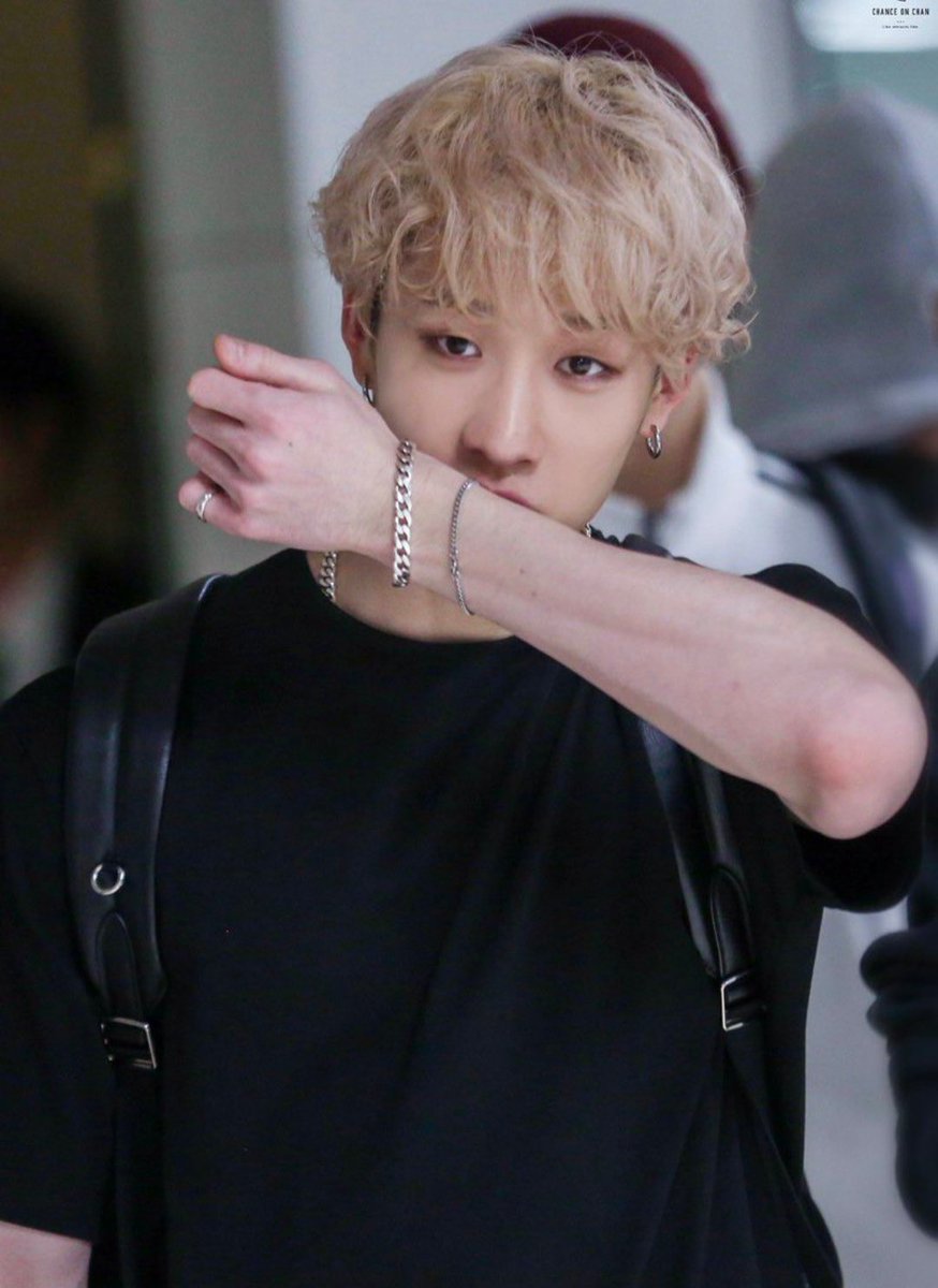— bang chan’s arms; a super necessary thread  #StrayKids  #skz