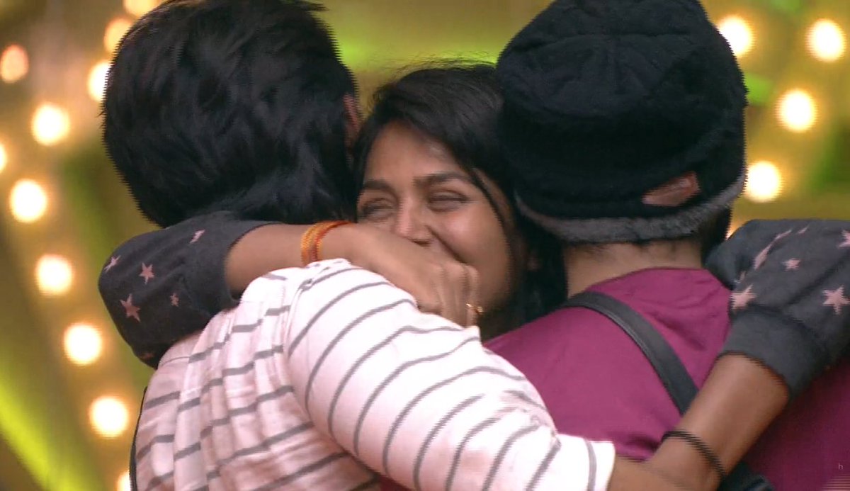 సాధారణంగా  #BiggBossTelugu4 లాంటి ఒక రియాలిటీ షోలో.. సభ్యుల  #ప్రవర్తనను జడ్జ్ చేస్తారు ఎవరైనా...కారణం ఏదైనా గాని..  #మోనల్ విషయంలో మాత్రం  #క్యారక్టర్ జడ్జ్ చేశారు..  #BiggBoss4Telugu