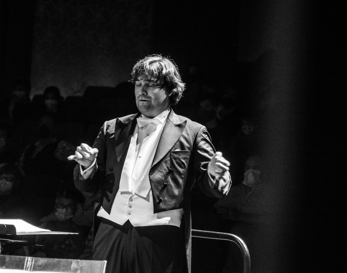 OrqSimfIB's tweet photo. 📷Imatges del quart #concert de #temporada 2020-21
🎵🎻Programa:
Concert per a violí, F. #Mendelssohn
#Simfonia núm.6, L.v. #Beethoven
Frank Peter Zimmermann, #violí
Pablo Mielgo, #director
Orquestra Simfònica Illes Balears https://t.co/ERBkr6eJzf
