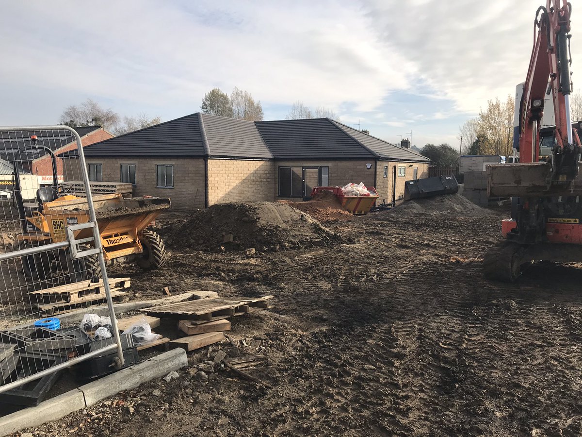 4102Lodge's tweet photo. #BuildingUpdate with @7354Lodge progress lately has been slow but steady. All the recessed lighting now done, electrician due to finish tomorrow. Carpet and flooring will be done once cleaned inside, &amp; carpark is now being levelled and surfaced.  The anticipation is building ... https://t.co/tsmNcOQ3em