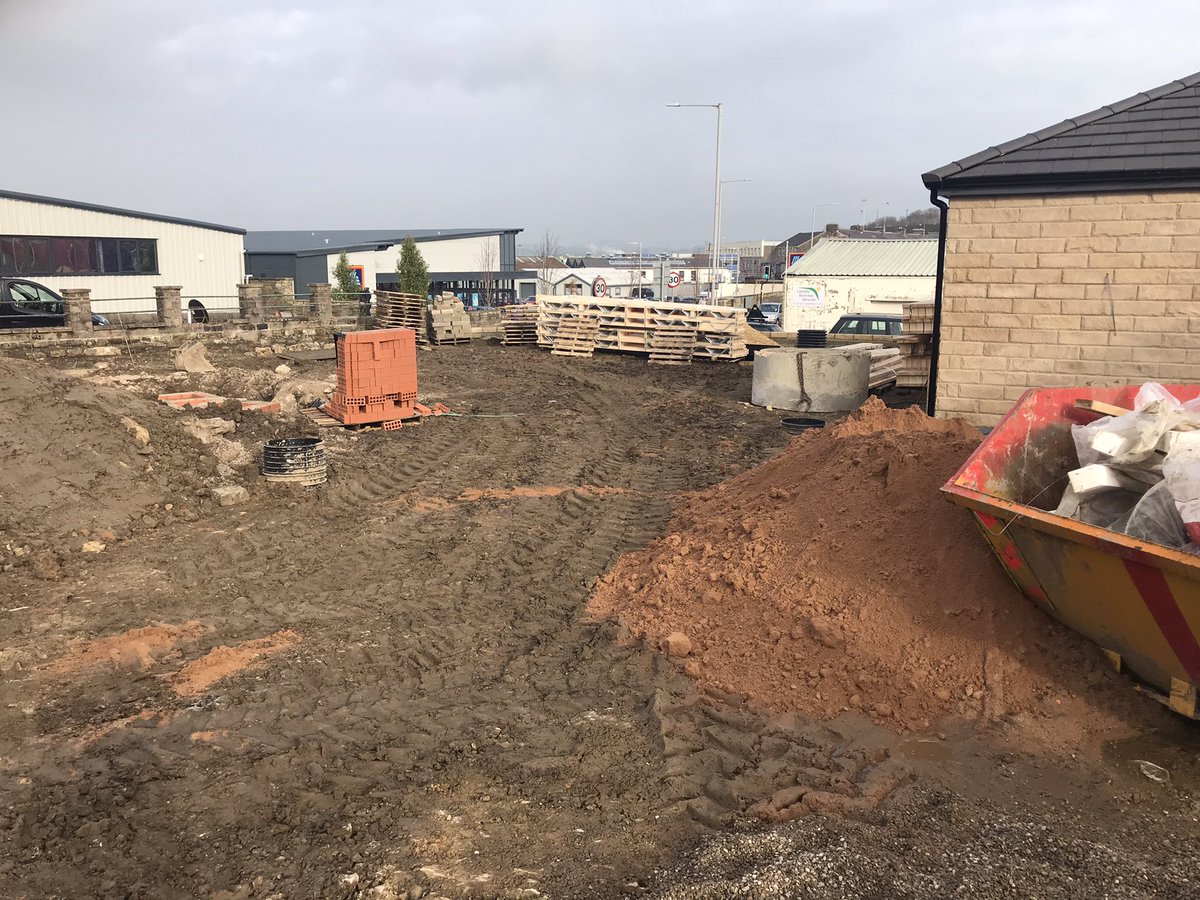 4102Lodge's tweet photo. #BuildingUpdate with @7354Lodge progress lately has been slow but steady. All the recessed lighting now done, electrician due to finish tomorrow. Carpet and flooring will be done once cleaned inside, &amp; carpark is now being levelled and surfaced.  The anticipation is building ... https://t.co/tsmNcOQ3em
