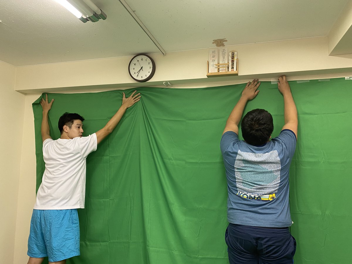 lifebloodtokyo's tweet photo. 今日はグリーンバックを使ってみます！
いつもの治療院で行うの？
それとも新たな場所で？
21:00〜配信です。
皆さんお楽しみに。
https://t.co/OhGvRB1Mm1
＃コアトレーニング　＃体幹　＃オンライン　＃エクササイズ https://t.co/XuxAB3s6mI