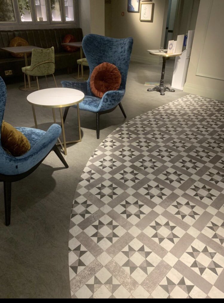 coatesgema's tweet photo. Congratulations to Falcon Contract Flooring Sales Ltd for a superb installation of #Amtico Signature and Amtico Decor. 👏LEONARDOS Hotel LONDON CITY.

It would be hard to look at these photos and not want to visit this stunning hotel. 👏👏
 #interiordesign  #flooring https://t.co/QDCzsxhLqy