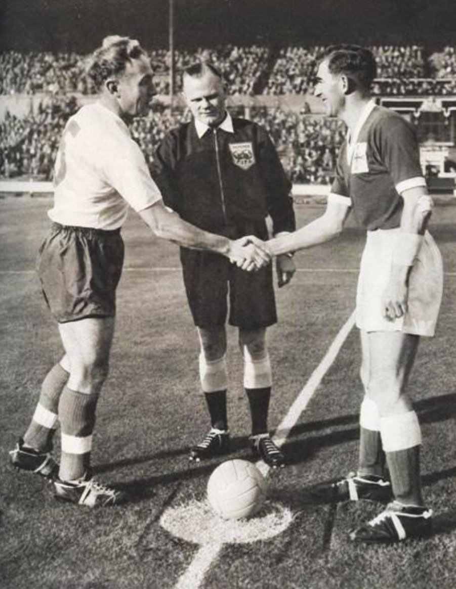 The NI team:-Harry Gregg, Dick Keith, Alfie McMichael, Danny & Jackie Blanchflower, Bertie Peacock, Billy Bingham, Sam McCrory, Billy Simpson, Jimmy McIlroy & Peter McParland 