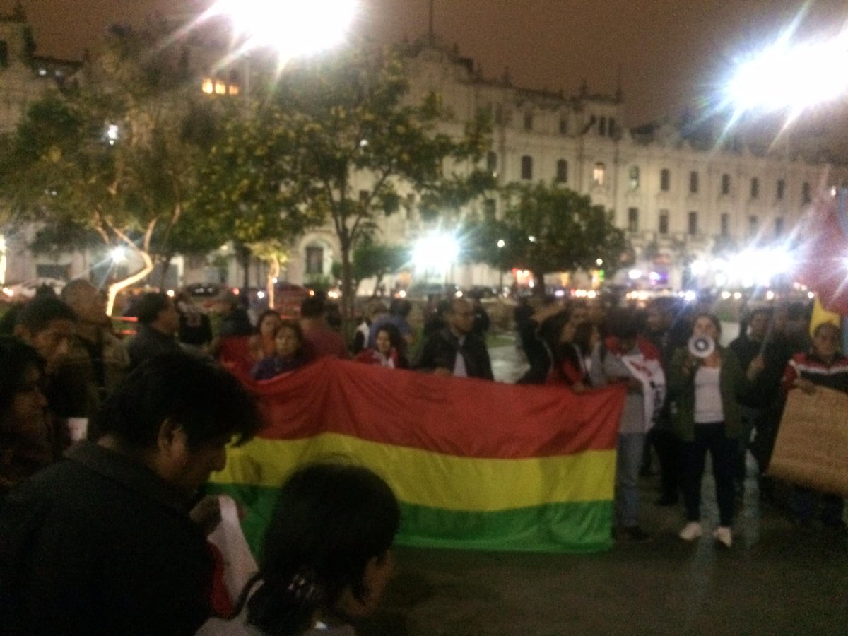 POLELPERRO's tweet photo. @evoespueblo Solidaridad desde Lima Perú hasta Bolivia compañero Evo Evo.

Fuerza Bolivia ¡¡¡¡ https://t.co/5TdH83Qn1n