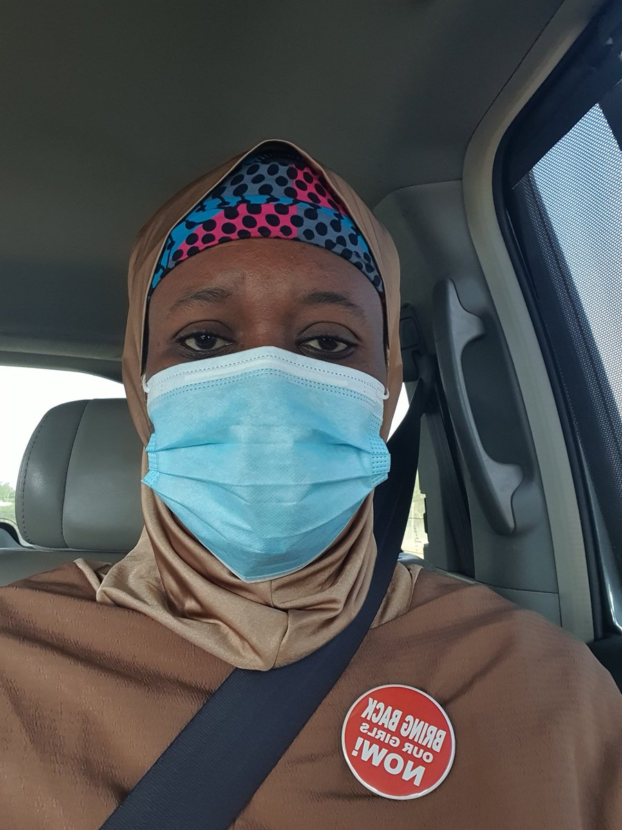 AishaYesufu's tweet photo. Was supposed to be good morning but network wahala did not allow me so it is good afternoon. 
Na when person wake im morning starts.
Remember to #SoroSoke and demand for #EndSars https://t.co/fNAYgrGiJU