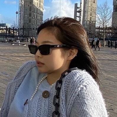 bunnnyaks's tweet photo. ᅟ⠀⠀⠀
⠀⠀⠀⠀       𝒍.ɔvıng ıs ℔.𝐞𝐚𝐬𝐲
ᅟᅟᅟчou hαd me fucked up.
⠀⠀⠀⠀ https://t.co/qJXIHErzso