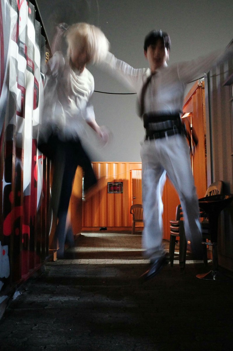 ●   blurred yehyuk  #yehyuk @shfly3424  @AllRiseSilver